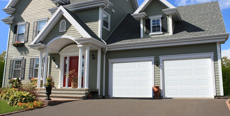 modele-porte-garage-11-chateauguay