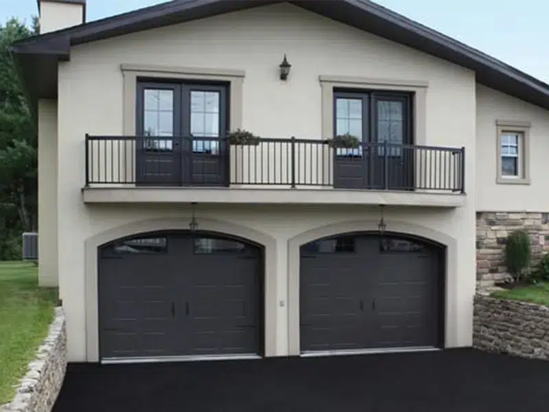 Vente et installation de porte de garage Brossard.